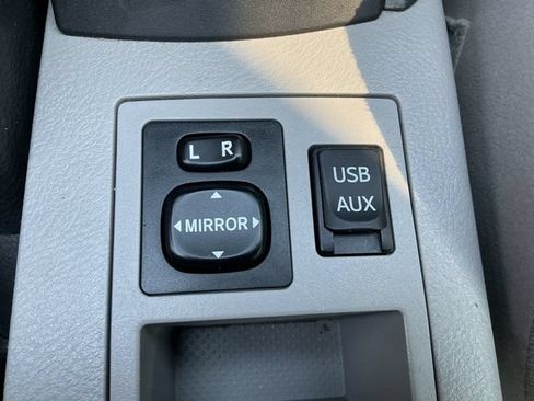 Used 2012 Toyota RAV4 4WD w/ Value Pkg image 25
