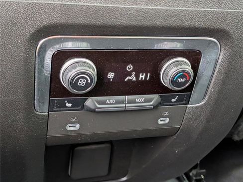 Used 2023 Chevrolet Tahoe High Country image 19