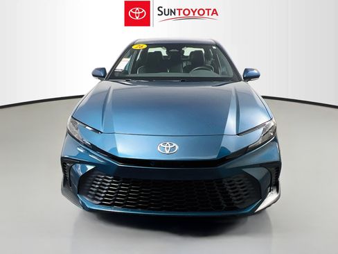 Used 2026 Toyota Camry SE w/ Convenience Package FWD image 10