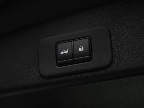 Used 2025 Nissan Murano SV AWD/4WD image 20