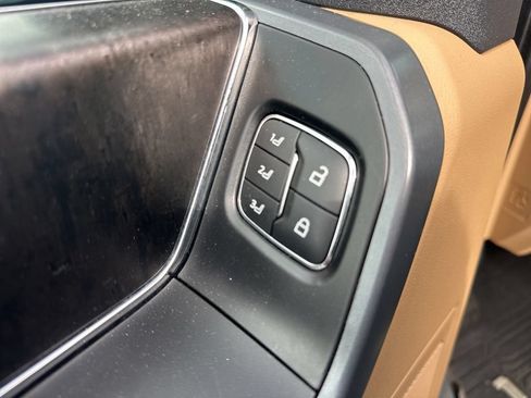Used 2022 Ford F150 Lariat AWD/4WD image 19