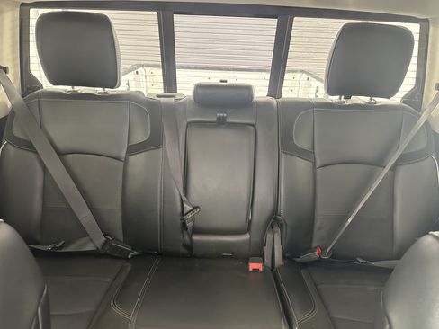 Used 2024 RAM 2500 Laramie w/ Safety Group AWD/4WD image 20