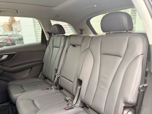 Certified 2023 Audi Q7 2.0T Premium w/ Convenience Package image 15