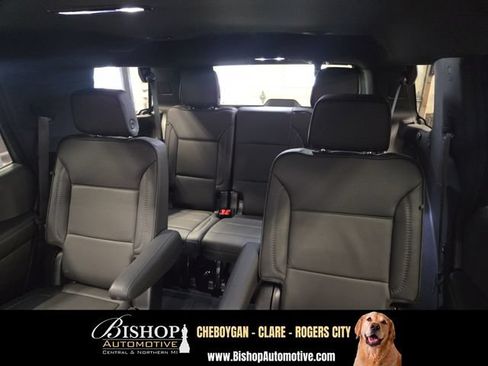 Used 2025 GMC Yukon Denali w/ LPO, Floor Liner Package AWD/4WD image 24