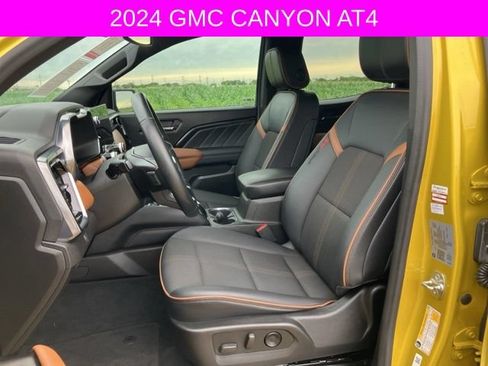 Used 2024 GMC Canyon AT4 AWD/4WD image 25