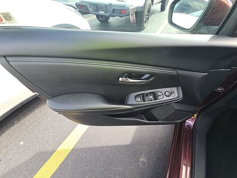 Used 2024 Nissan Sentra SV image 12