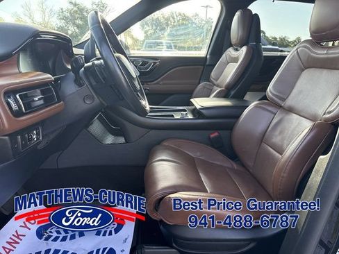 Used 2021 Lincoln Aviator Reserve w/ Equipment Group 201A AWD/4WD image 8