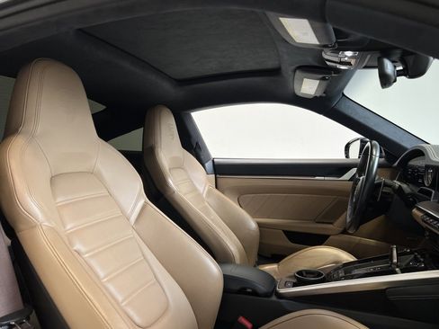 Used 2022 Porsche 911 Turbo S image 19