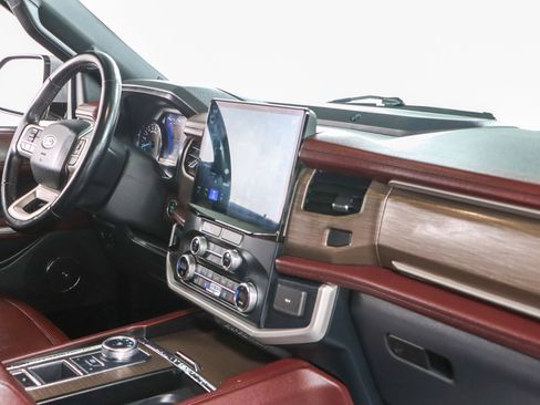 Used 2022 Ford Expedition Max Limited RWD image 28