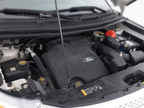 Used 2013 Ford Explorer XLT AWD/4WD image 40
