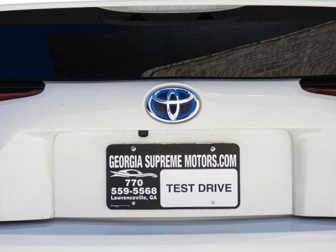 Used 2019 Toyota Prius L Eco image 16