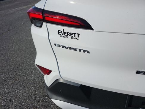 New 2026 Buick Envista Preferred image 4