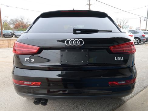 Used 2018 Audi Q3 2.0T Premium image 10