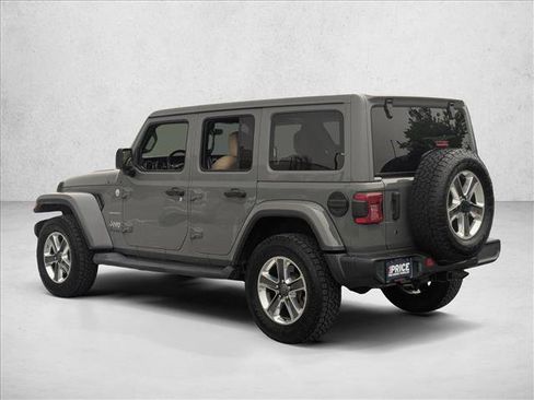 Used 2019 Jeep Wrangler Unlimited Sahara AWD/4WD image 9