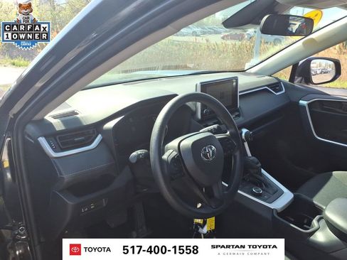 Used 2025 Toyota RAV4 LE AWD/4WD image 15