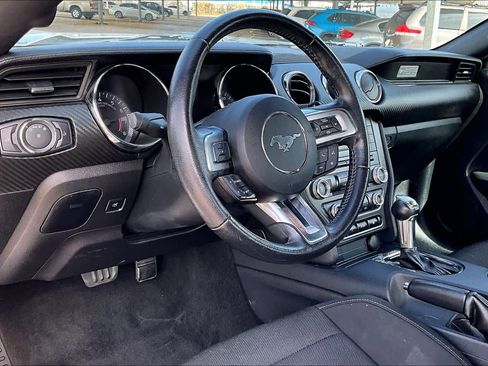 Used 2016 Ford Mustang Coupe image 14