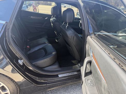 Used 2014 Maserati Quattroporte GTS image 17