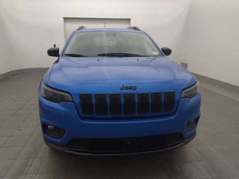 Used 2023 Jeep Cherokee Altitude Lux w/ Mopar Interior Package AWD/4WD image 14
