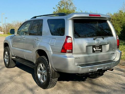 Used 2007 Toyota 4Runner Limited image 3