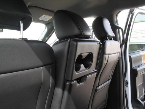 Used 2020 Ford F150 Lariat image 32