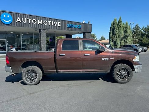 Used 2015 RAM 1500 Classic SLT w/ Luxury Group AWD/4WD image 2