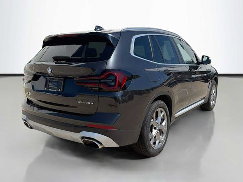 Used 2024 BMW X3 xDrive30i w/ Premium Package w/ZPA AWD/4WD image 3