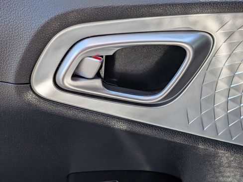 Used 2024 Kia Soul LX w/ Option Group 015 FWD image 26