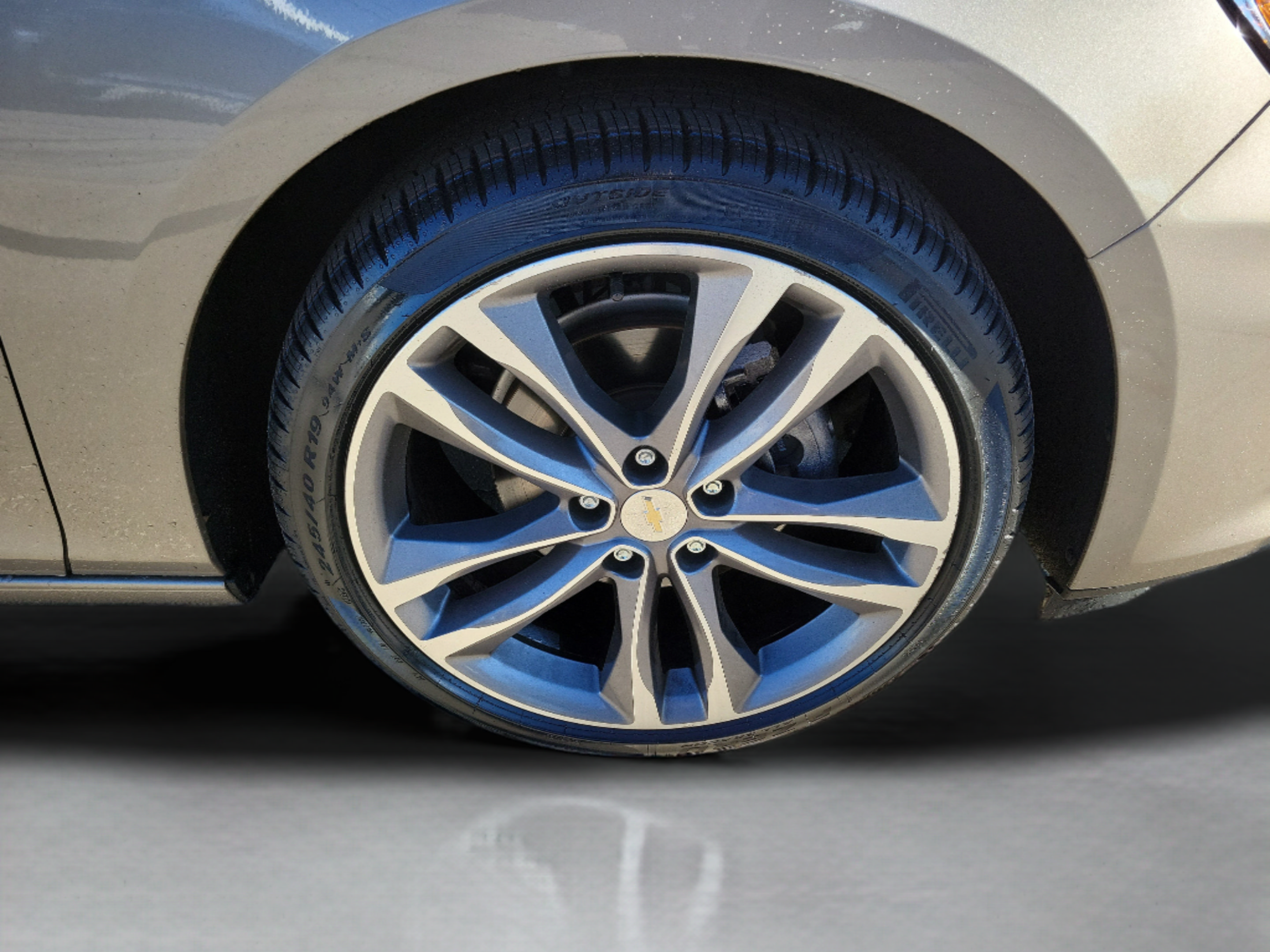 Used 2023 Chevrolet Malibu LT FWD image 29