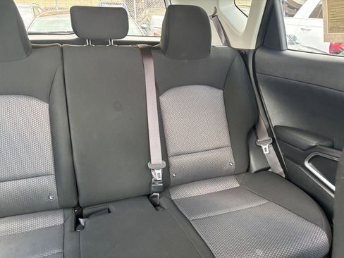 Used 2025 Kia Soul LX w/ LX Technology Package FWD image 35