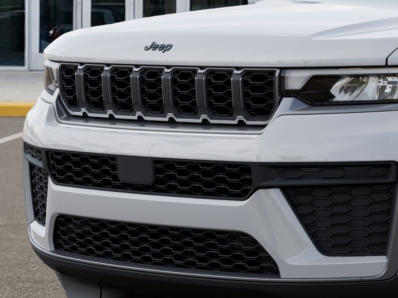 New 2026 Jeep Grand Cherokee Altitude RWD image 11