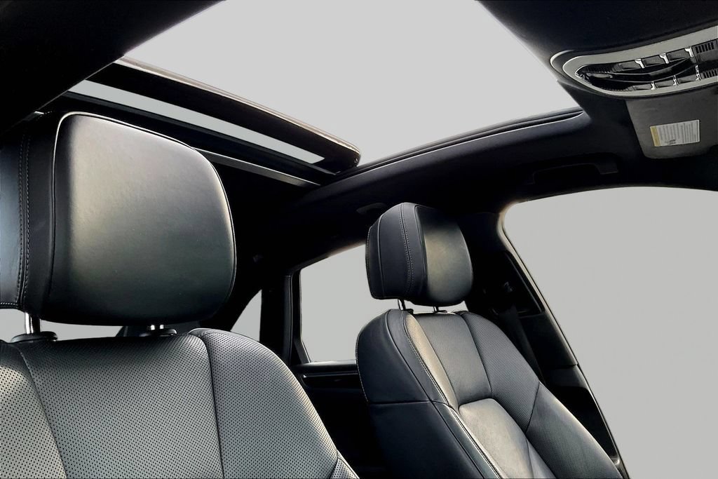 Used 2020 Porsche Macan AWD/4WD image 26