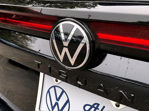 New 2026 Volkswagen Tiguan SE R-Line image 15
