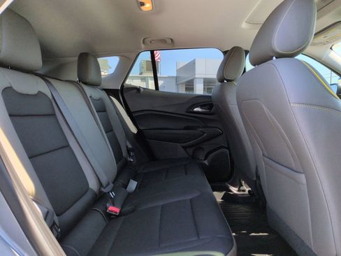 New 2026 Chevrolet Trax ACTIV w/ Sunroof Package FWD image 27