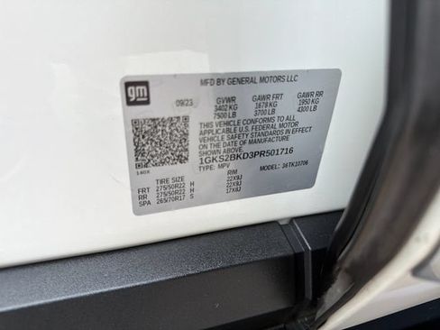 Used 2023 GMC Yukon SLT w/ SLT Premium Package AWD/4WD image 30
