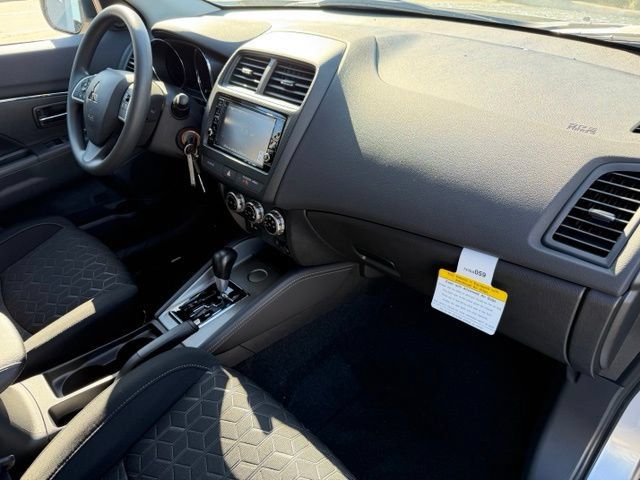 New 2027 Mitsubishi Outlander Sport FWD image 9