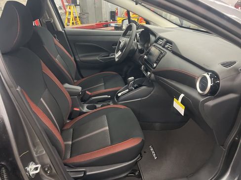 New 2025 Nissan Versa SR image 41
