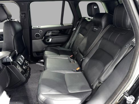 Used 2020 Land Rover Range Rover HSE image 23