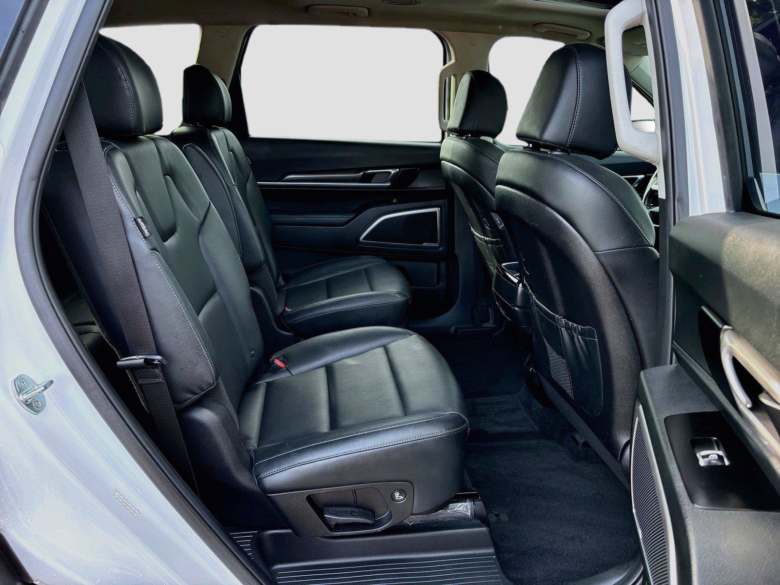 Used 2025 Kia Telluride S FWD image 30