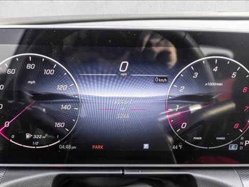 Certified 2026 Mercedes-Benz C 300 4MATIC Sedan image 17