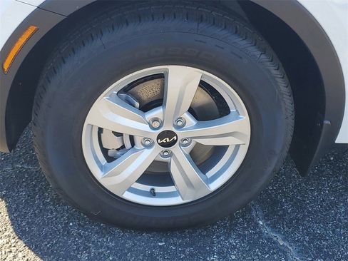 New 2026 Kia Sorento LX image 28