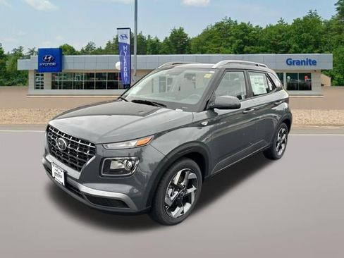 New 2026 Hyundai Venue SEL FWD image 2