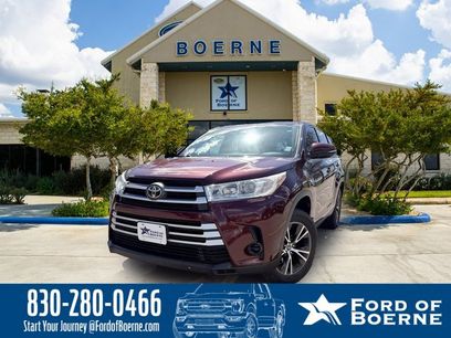 Used 2019 Toyota Highlander LE