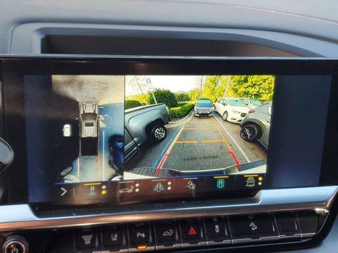 Used 2024 Chevrolet Silverado 2500 High Country w/ High Country Premium Package image 22