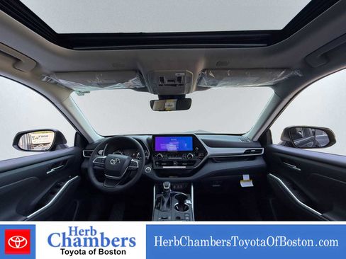 New 2026 Toyota Highlander XLE AWD/4WD image 6