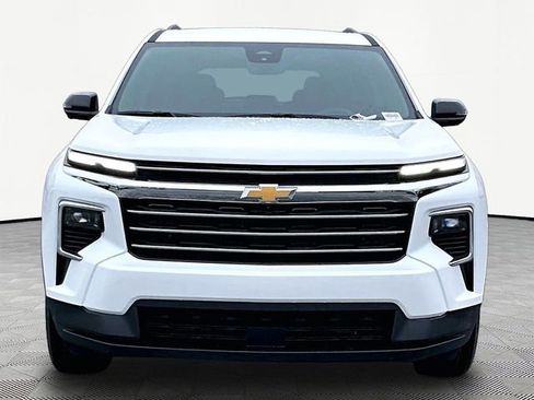 New 2026 Chevrolet Traverse LT image 2