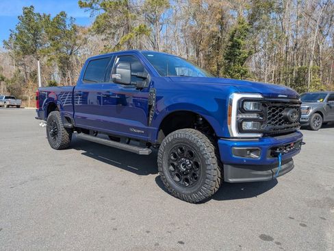 New 2026 Ford F250 Lariat w/ Black Appearance Package image 2