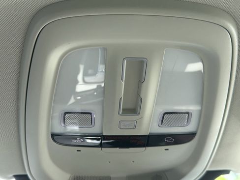 Used 2024 Volvo XC90 T8 Plus w/ Protection Package Premier AWD/4WD image 34