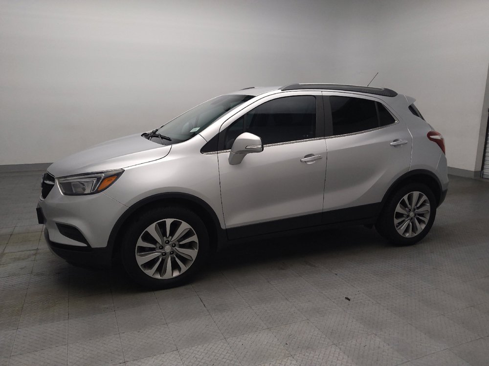 Used 2019 Buick Encore Preferred FWD image 2