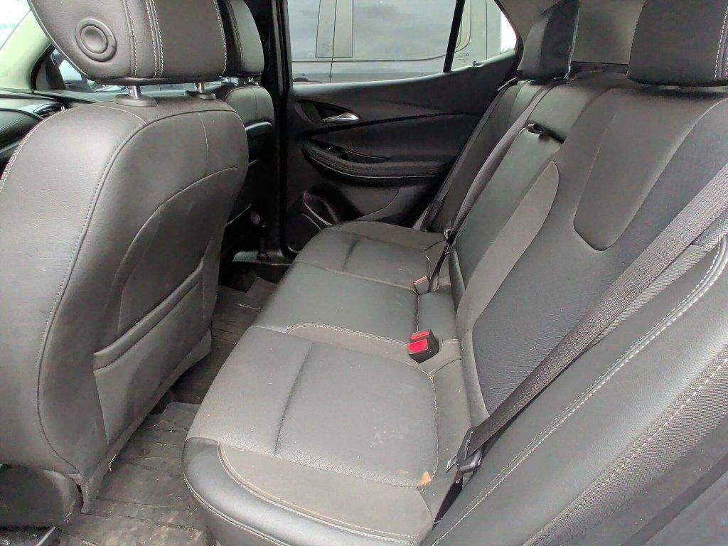 Used 2023 Buick Encore GX Select w/ Safety Package II AWD/4WD image 5