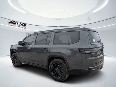 New 2026 Jeep Grand Wagoneer Summit AWD/4WD image 5